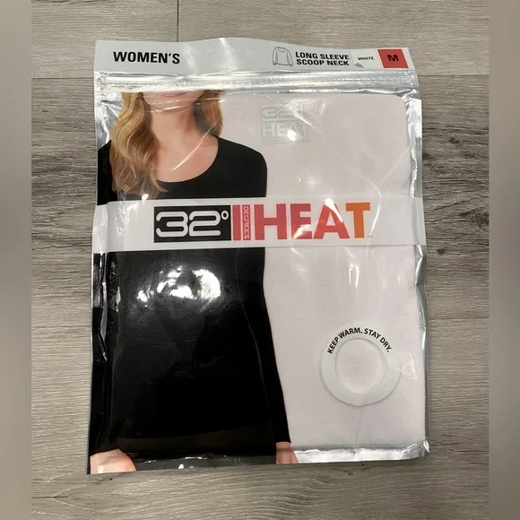 32 DEGREES Heat Womens Thermal Ultra Soft Lightweight Scoop Neck Long Sleeve Top - Picture 2 of 3